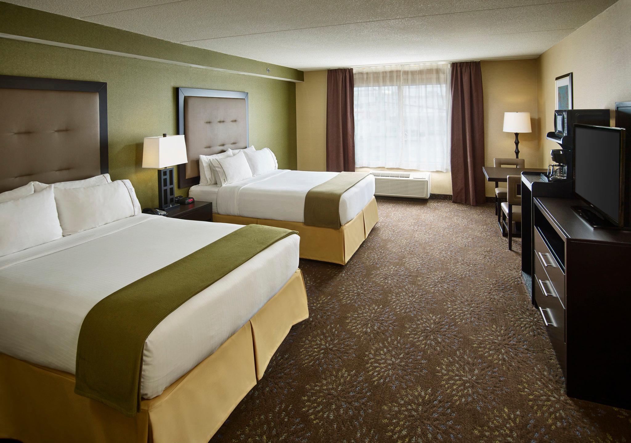 Holiday Inn Express And Suites Timmins By Ihg Exterior photo