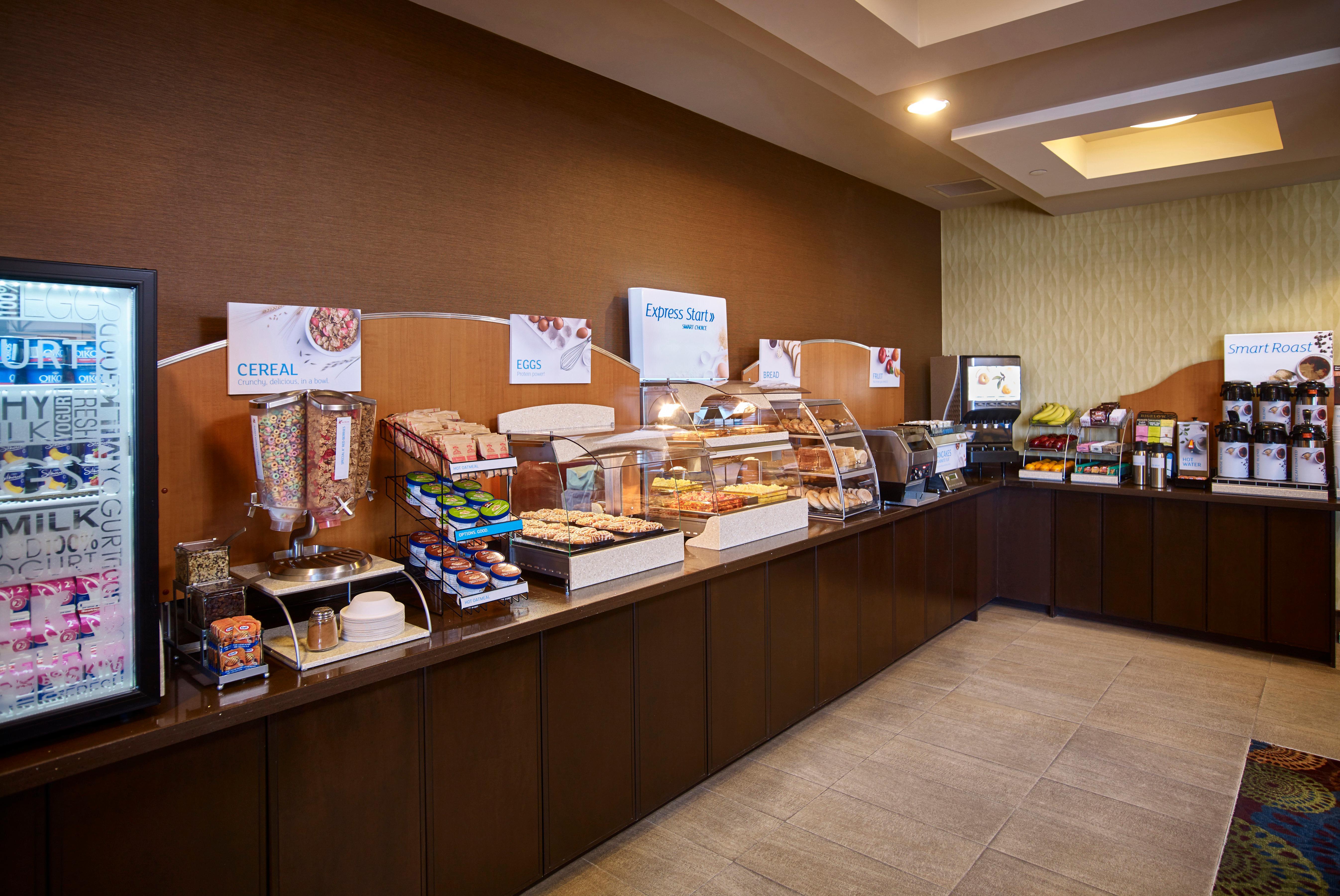 Holiday Inn Express And Suites Timmins By Ihg Exterior photo